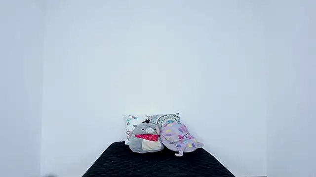 serafelle online show from March 28, 2026, 6:20 pm