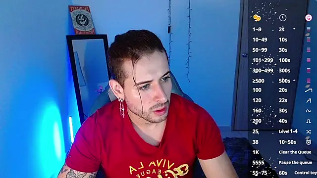 Snapshot of Ares_blue chatting on January 31, 2025, 11:35 am Ares blue online show from January 31, 2025, 11:35 am