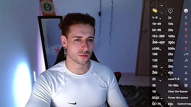 Snapshot of Ares_blue chatting on January 21, 2025, 10:41 am Ares blue online show from January 21, 2025, 10:41 am