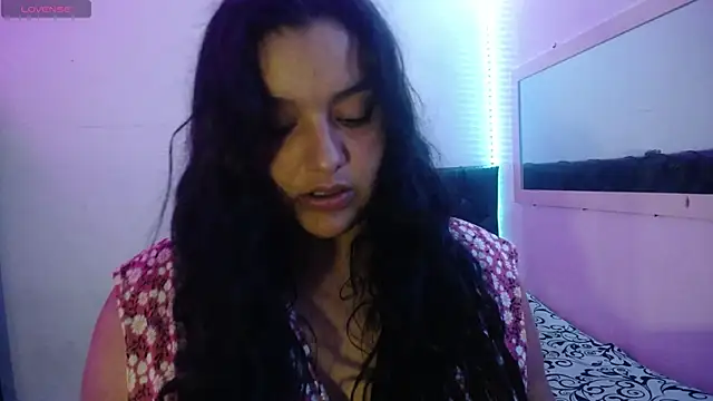 Snapshot of Laurenkenner_ chatting on September 23, 2025, 7:10 pm Laurenkenner online show from September 23, 2025, 7:10 pm