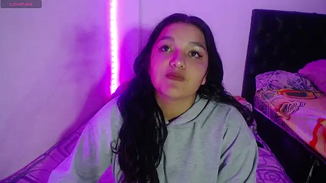 Snapshot of Laurenkenner_ chatting on September 10, 2025, 7:13 pm Laurenkenner online show from September 10, 2025, 7:13 pm