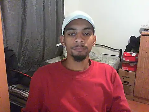 29YOURZ 28  online show from September 10, 2025, 4:39 pm