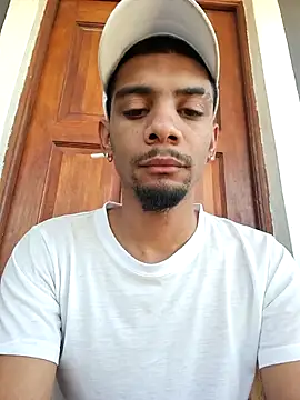 29YOURZ 28  online show from November 13, 2025, 9:02 am