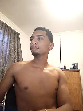 29YOURZ 28  online show from February 3, 2025, 4:31 pm