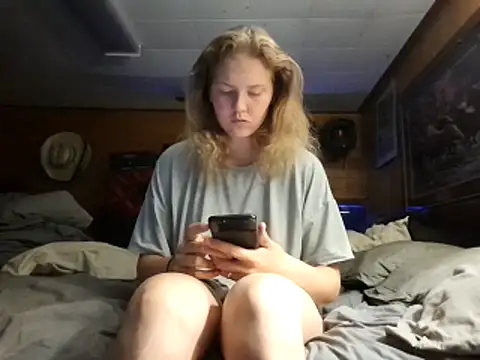 Snapshot of Ryan_and_Aurora chatting on June 11, 2026, 1:41 pm Ryan and Aurora online show from June 11, 2026, 1:41 pm