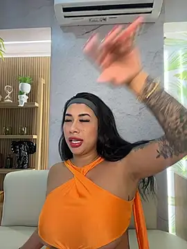 kiim taaylor online show from November 29, 2025, 3:23 pm