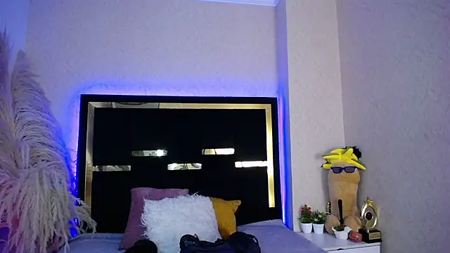 Bunny O online show from October 4, 2025, 8:43 pm