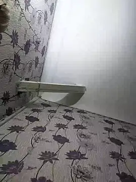 SweetLeila40 online show from March 4, 2025, 6:50 pm