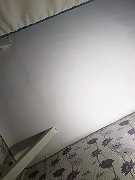 SweetLeila40 online show from March 13, 2025, 8:54 pm