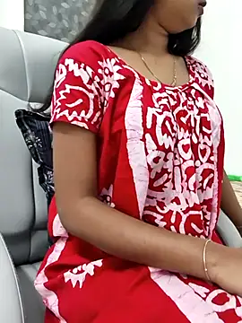 yhona darling online show from May 15, 2026, 8:01 am