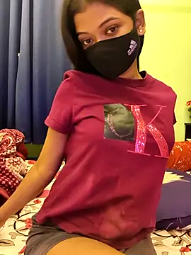 yhona darling online show from April 28, 2026, 10:47 pm