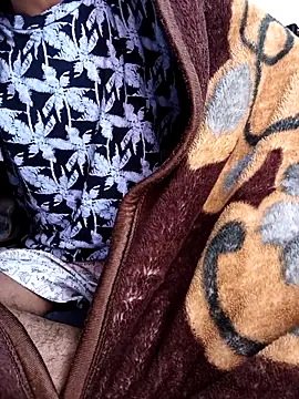 Snapshot of MUMTAJ-1 chatting on January 15, 2026, 1:31 am MUMTAJ-1 online show from January 15, 2026, 1:31 am