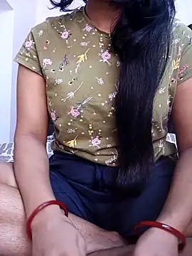 Snapshot of MUMTAJ-1 chatting on November 10, 2025, 1:32 am MUMTAJ-1 online show from November 10, 2025, 1:32 am