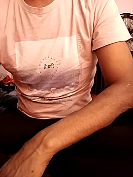 Snapshot of MUMTAJ-1 chatting on December 2, 2025, 4:41 pm MUMTAJ-1 online show from December 2, 2025, 4:41 pm