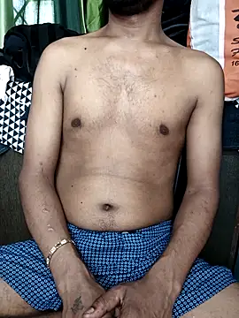 Snapshot of MUMTAJ-1 chatting on October 22, 2025, 1:05 am MUMTAJ-1 online show from October 22, 2025, 1:05 am