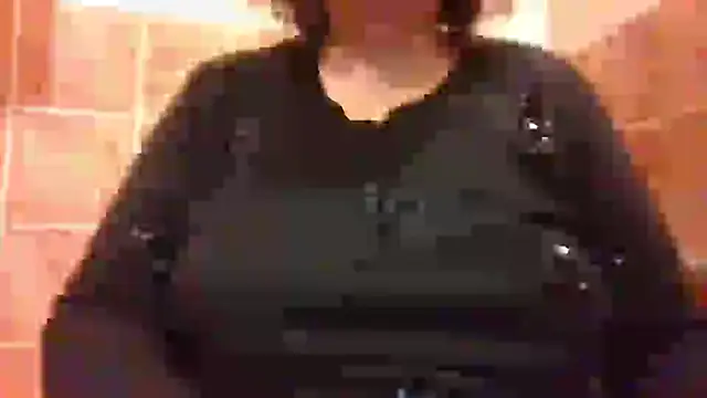 Snapshot of maria38xxx chatting on February 25, 2025, 7:49 pm maria38xxx online show from February 25, 2025, 7:49 pm