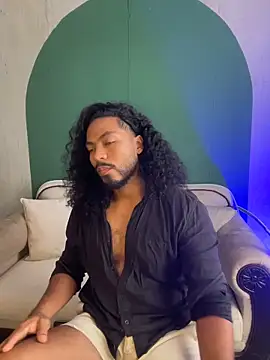 noah jones   online show from February 16, 2026, 3:43 pm