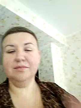 Annet1912 online show from November 12, 2025, 9:02 am