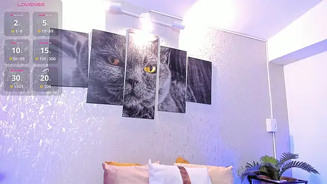 lilicooper  online show from November 25, 2025, 8:20 pm