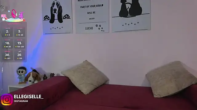 Snapshot of ElleGisellee chatting on September 30, 2025, 6:30 am ElleGisellee online show from September 30, 2025, 6:30 am