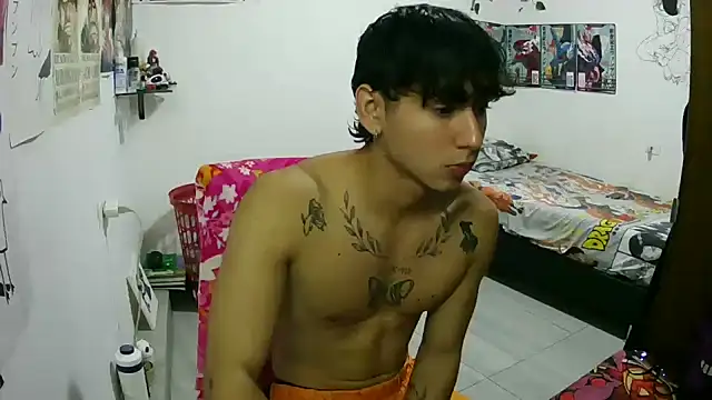 Snapshot of Dillom420 chatting on January 14, 2026, 3:32 am Dillom420 online show from January 14, 2026, 3:32 am