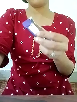 Snapshot of Arohi_is_Live chatting on February 12, 2025, 6:29 am Arohi is Live online show from February 12, 2025, 6:29 am