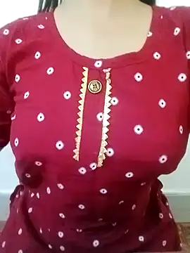 Snapshot of Arohi_is_Live chatting on February 26, 2025, 7:12 am Arohi is Live online show from February 26, 2025, 7:12 am