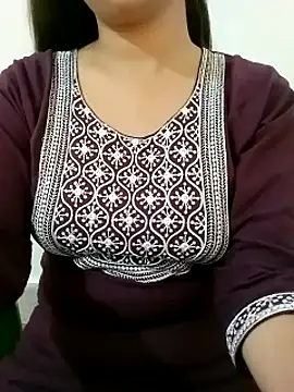 Snapshot of Arohi_is_Live chatting on January 28, 2025, 8:36 am Arohi is Live online show from January 28, 2025, 8:36 am