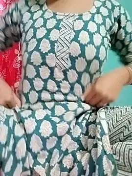 Snapshot of Arohi_is_Live chatting on January 5, 2025, 7:17 am Arohi is Live online show from January 5, 2025, 7:17 am