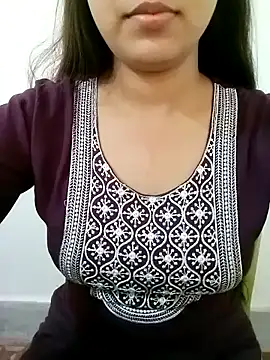 Snapshot of Arohi_is_Live chatting on February 2, 2025, 8:34 am Arohi is Live online show from February 2, 2025, 8:34 am