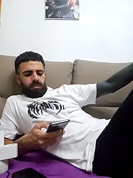 Snapshot of charlye_inkkkk chatting on February 5, 2026, 11:44 pm charlye inkkkk online show from February 5, 2026, 11:44 pm