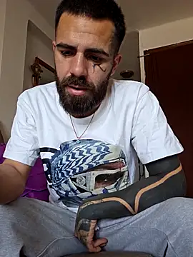 Snapshot of charlye_inkkkk chatting on February 18, 2026, 12:45 pm charlye inkkkk online show from February 18, 2026, 12:45 pm