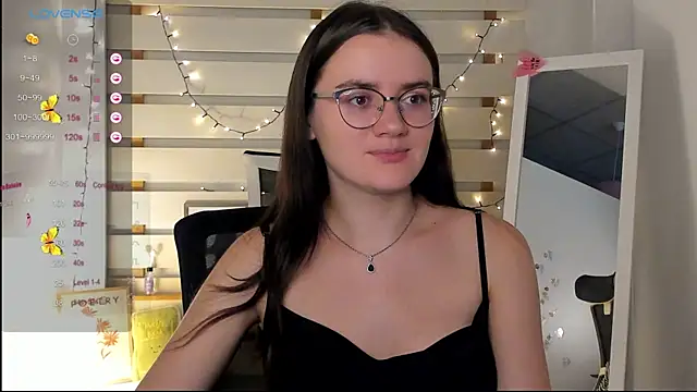 Josephine jo online show from September 14, 2025, 1:00 pm