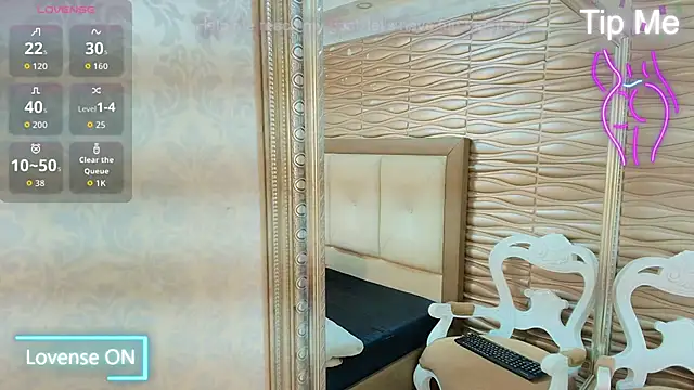 sofiaclauss online show from September 15, 2025, 2:56 am