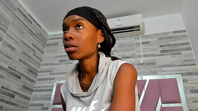 ebony march online show from October 19, 2025, 5:48 pm