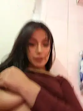 Snapshot of Lau1127 chatting on October 12, 2025, 11:06 pm Lau1127 online show from October 12, 2025, 11:06 pm