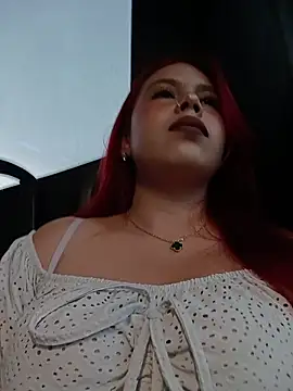 aurora sky11 online show from December 2, 2025, 10:44 pm