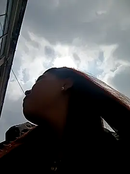 aurora sky11 online show from February 26, 2025, 6:48 pm