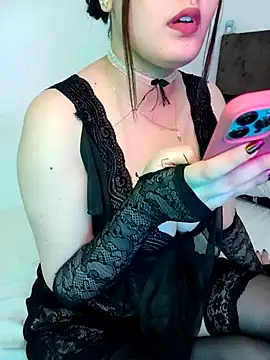 im here- online show from October 30, 2025, 4:04 pm