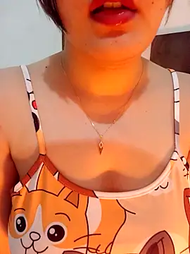 Snapshot of im_here- chatting on February 10, 2026, 7:46 pm im here- online show from February 10, 2026, 7:46 pm