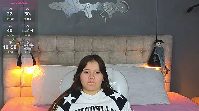 Laia and Aloby online show from October 4, 2025, 10:22 pm