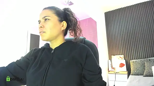 natasha  jackson online show from January 10, 2026, 12:33 pm