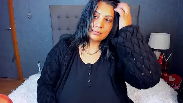 AmyCubes online show from October 26, 2025, 5:46 pm