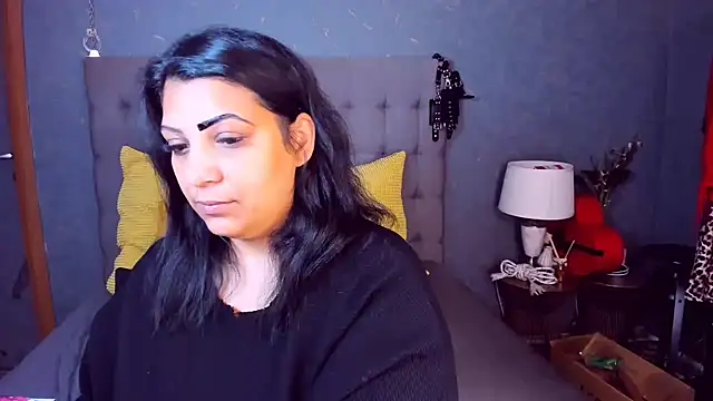 AmyCubes online show from April 8, 2026, 2:57 am