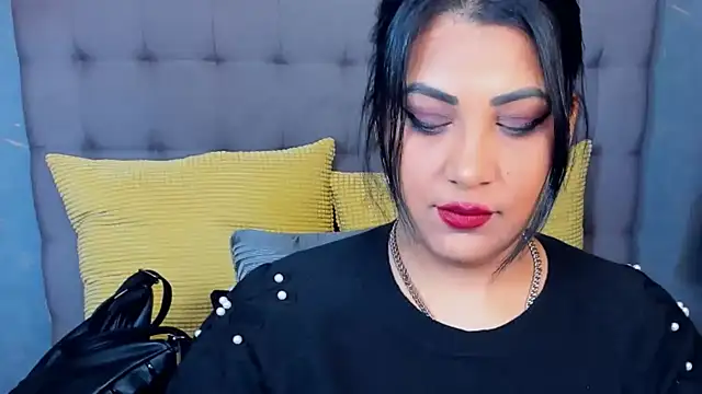 AmyCubes online show from November 26, 2025, 10:15 am