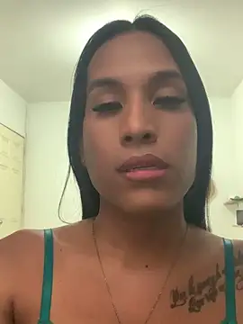 Snapshot of Emiily_Miller chatting on February 17, 2025, 2:17 pm Emiily Miller online show from February 17, 2025, 2:17 pm