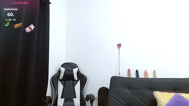 Snapshot of Kiara-Rider chatting on January 15, 2026, 4:43 pm Kiara-Rider online show from January 15, 2026, 4:43 pm