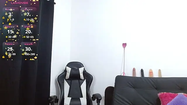 Snapshot of Kiara-Rider chatting on February 8, 2026, 10:07 pm Kiara-Rider online show from February 8, 2026, 10:07 pm