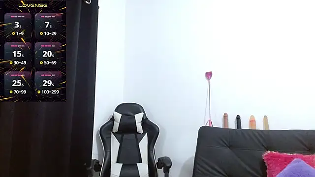 Kiara-Rider online show from October 28, 2025, 4:39 pm