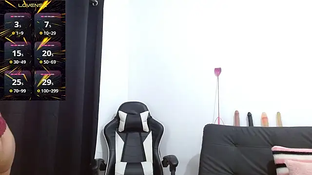 Kiara-Rider online show from September 25, 2025, 5:19 pm